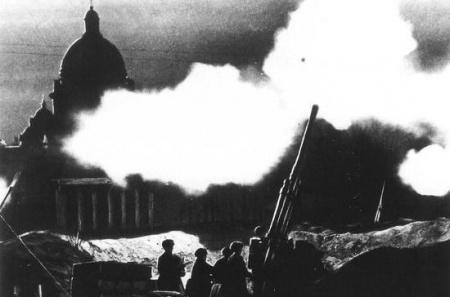 Последняя операция битвы за Ленинград завершилась 76 лет назад