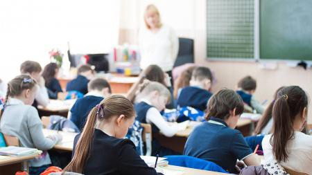 Доплаты и надбавки: на что могут рассчитывать российские педагоги? И из чего будет складываться их зарплата