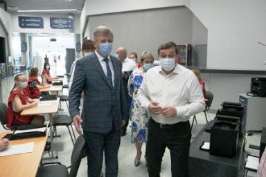 В Волгограде открыли самый большой мобильный пункт вакцинации от COVID-19